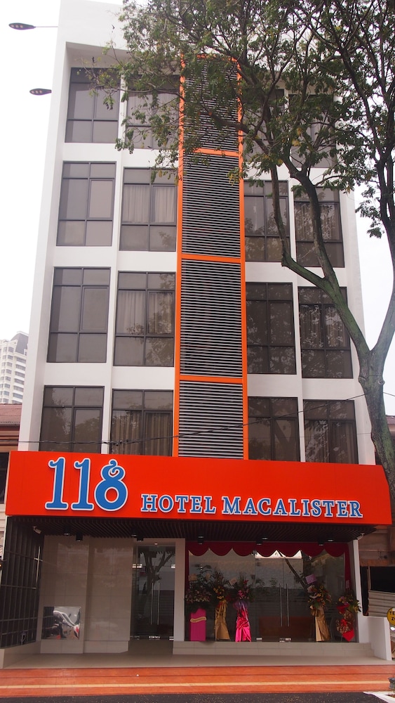 118 HOTEL MACALISTER 1/43