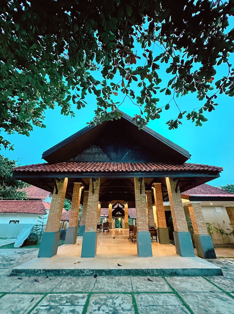 Lorin Beach Resort Belitung 1/50