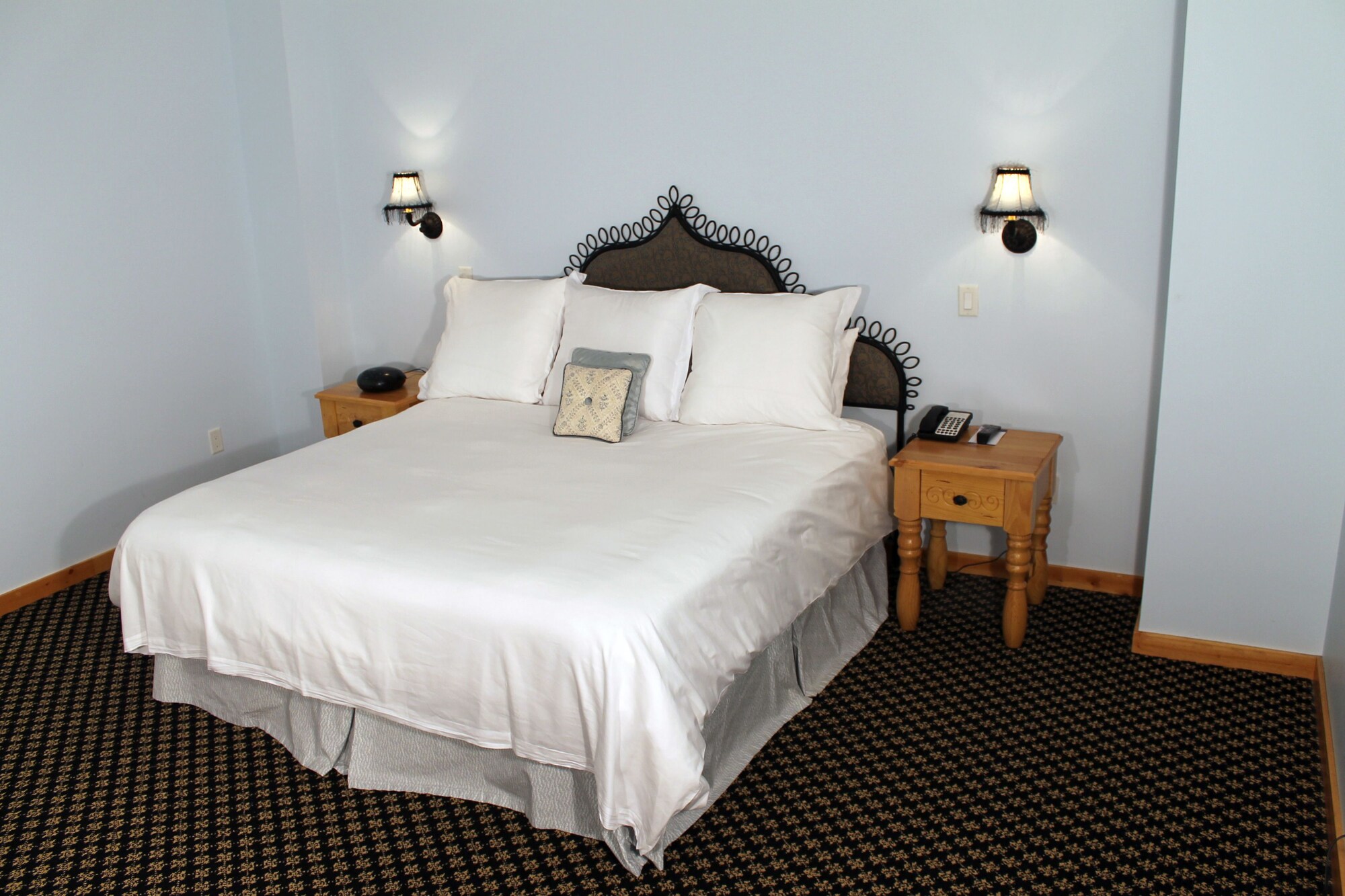 2 Bedrooms, Grand, Mountain, Lodge, Suite, 1 King and 2 Queen Beds, Sofa