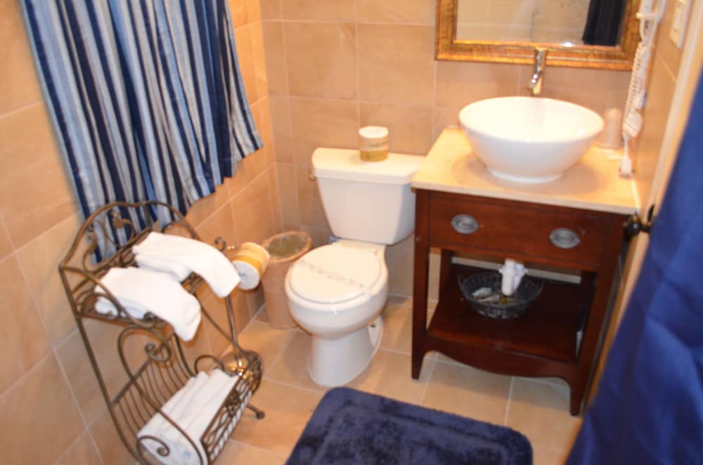 Travel Inn And Suites 11/21
