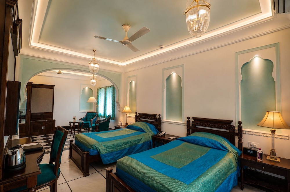 SHAHPURA HOUSE 18/48
