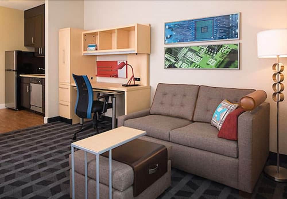 Towneplace Suites By Marriott Laredo 20/50