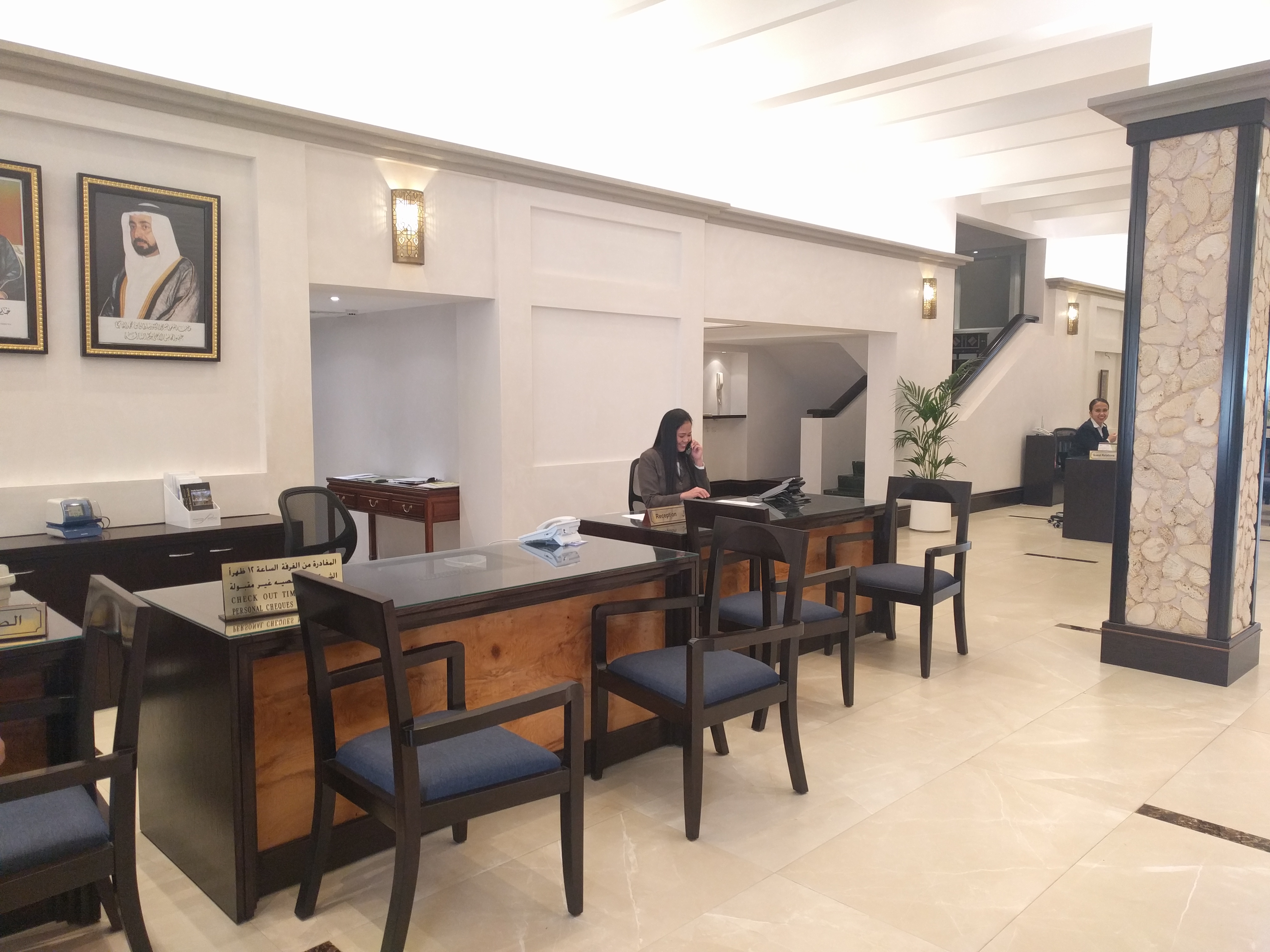 restaurant cafeteria