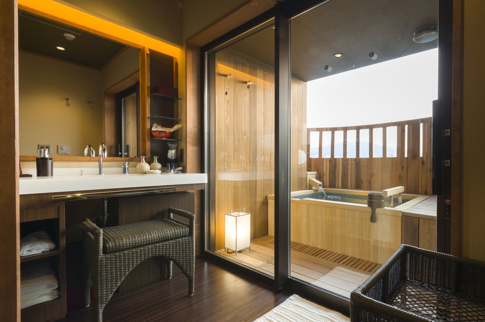 Western, Twin Beds, Mountain View, Outdoor Bath, Lounge Access
