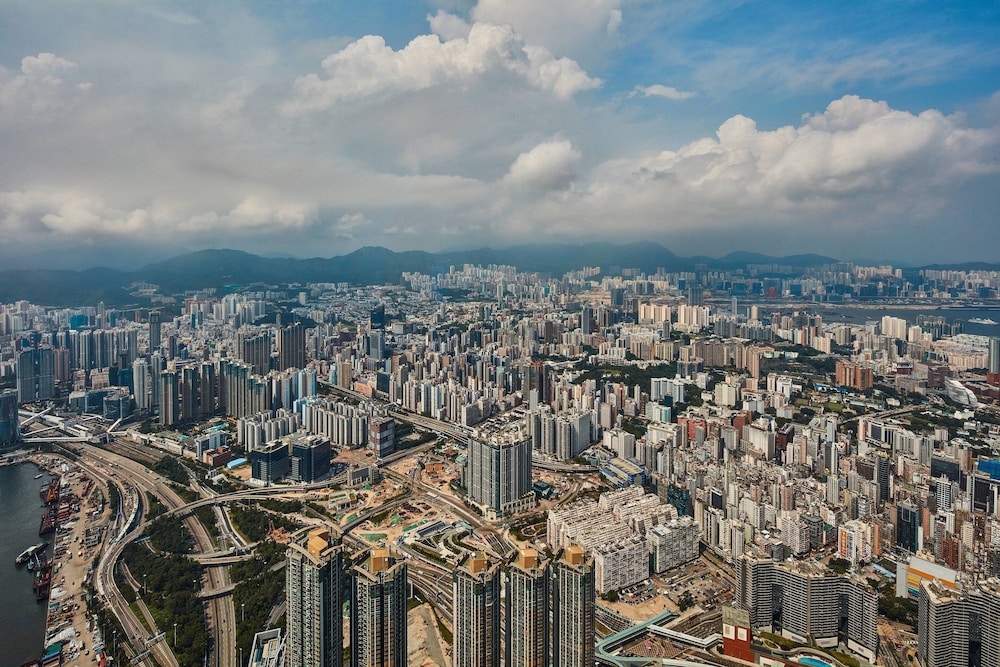 The Ritz Carlton Hong Kong 16/35