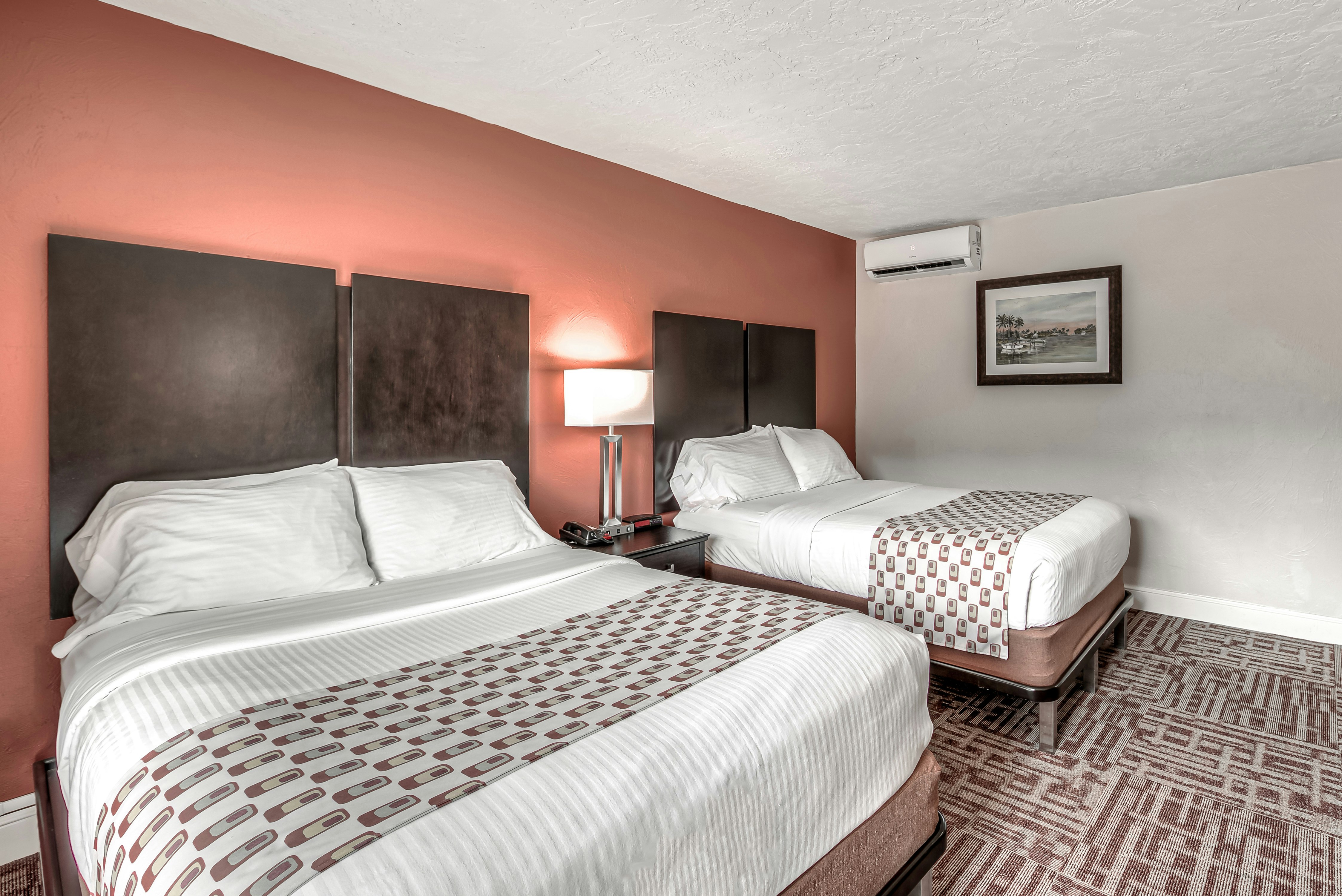 room, 2 double beds, balcony