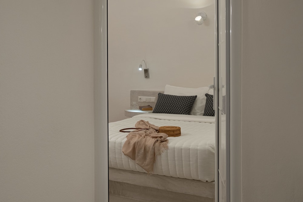 Junior Suite, Double Bed, Outdoor Jetted Tub, Sofa, Terrace