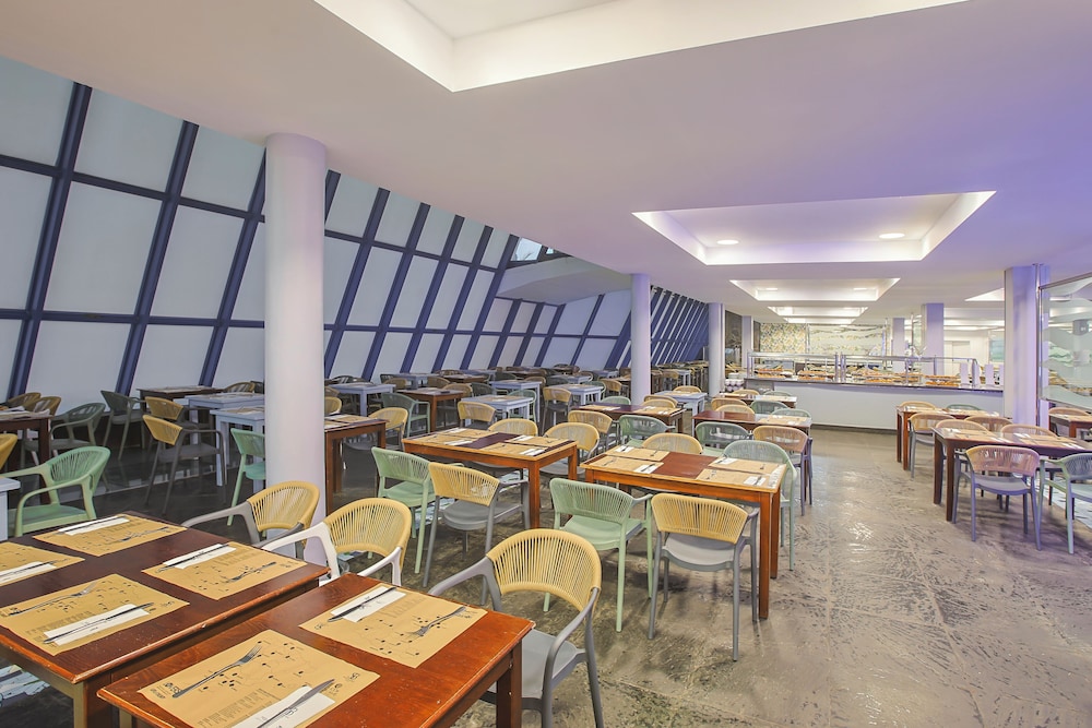 Hotel Portomagno by Alegria 36/50