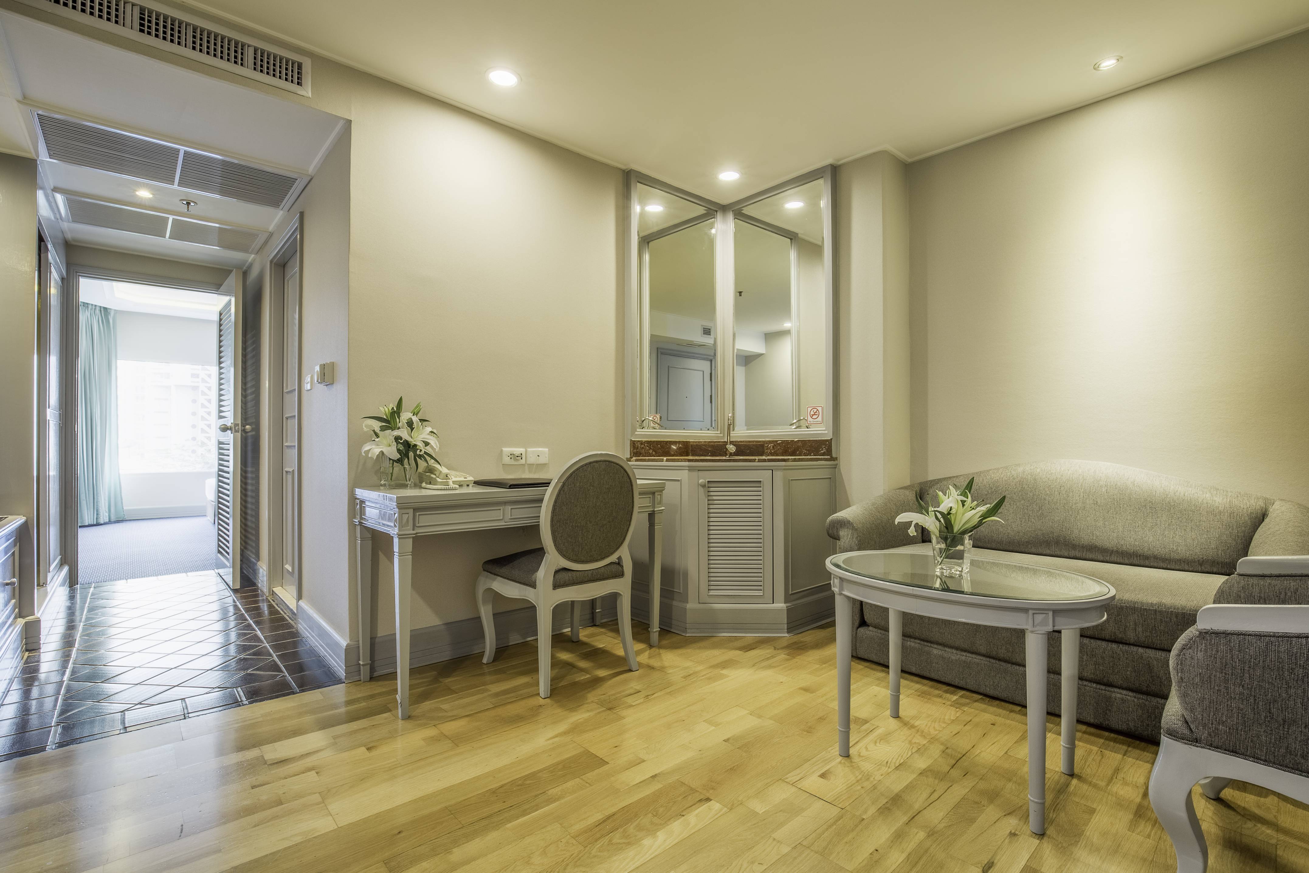 Grand Mercure Bangkok Windsor 33/47