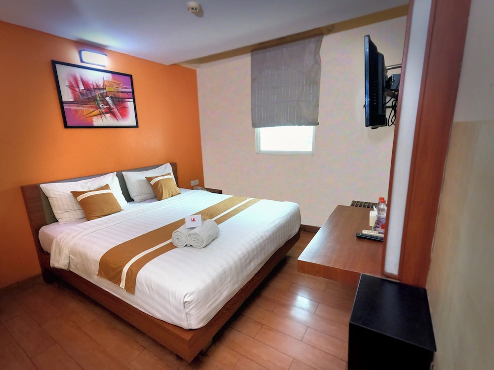 World Hotel Jakarta - Bandengan 10/50
