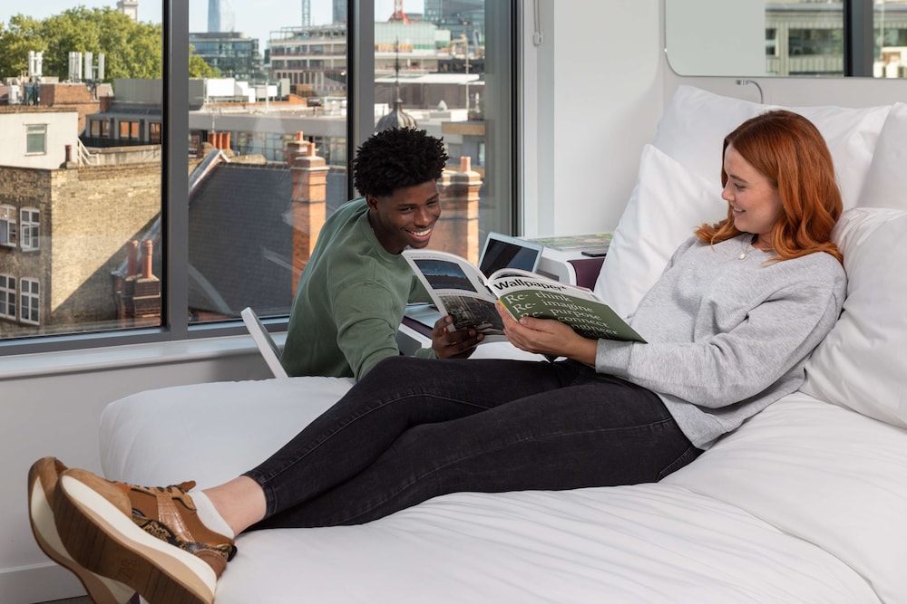 YOTEL London City, Select by Hilton 40/70