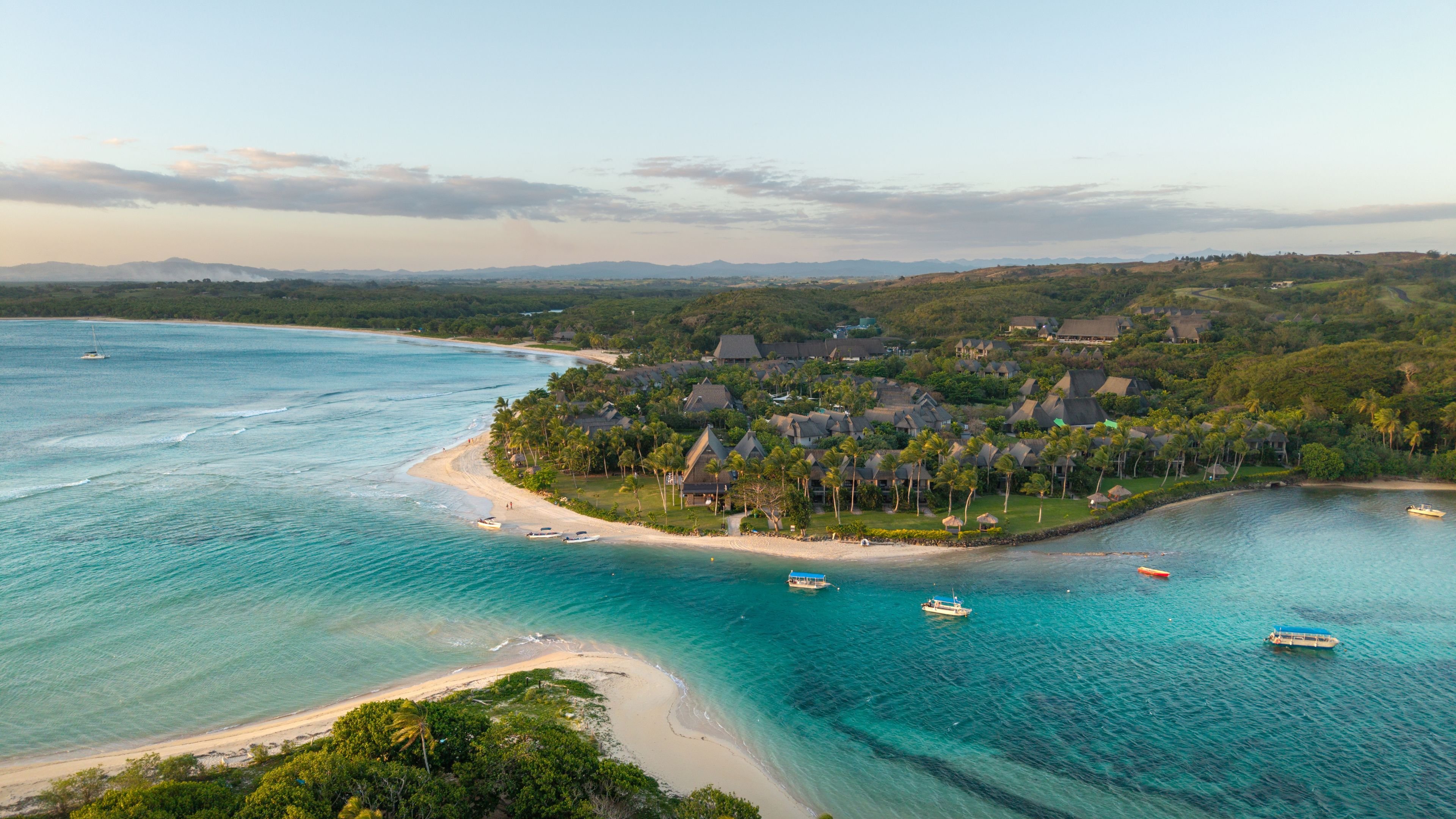 InterContinental Fiji Golf Resort and Spa 74/76