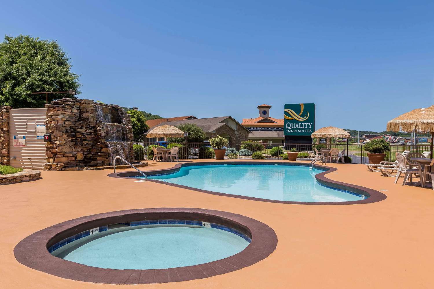 Quality Inn & Suites Sevierville - Pigeon Forge 34/34