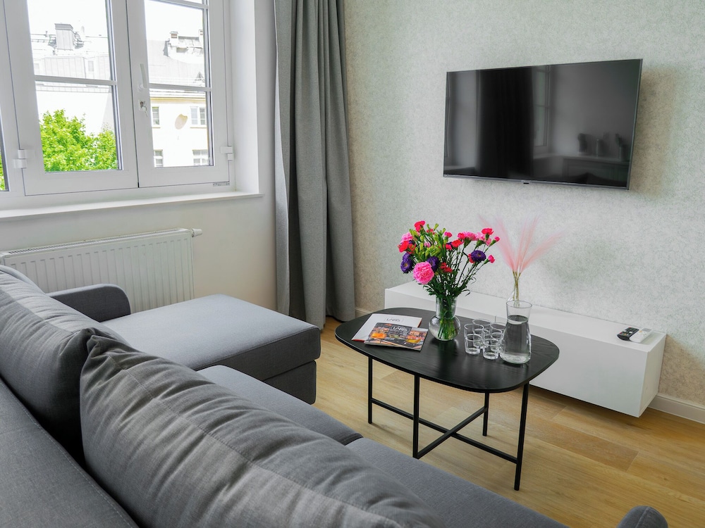 Dluga 17 Residence 54/71