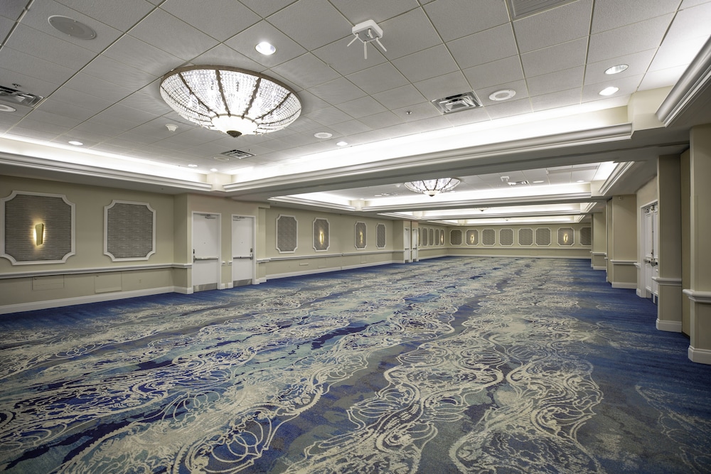 Rosen Plaza Hotel 24/68