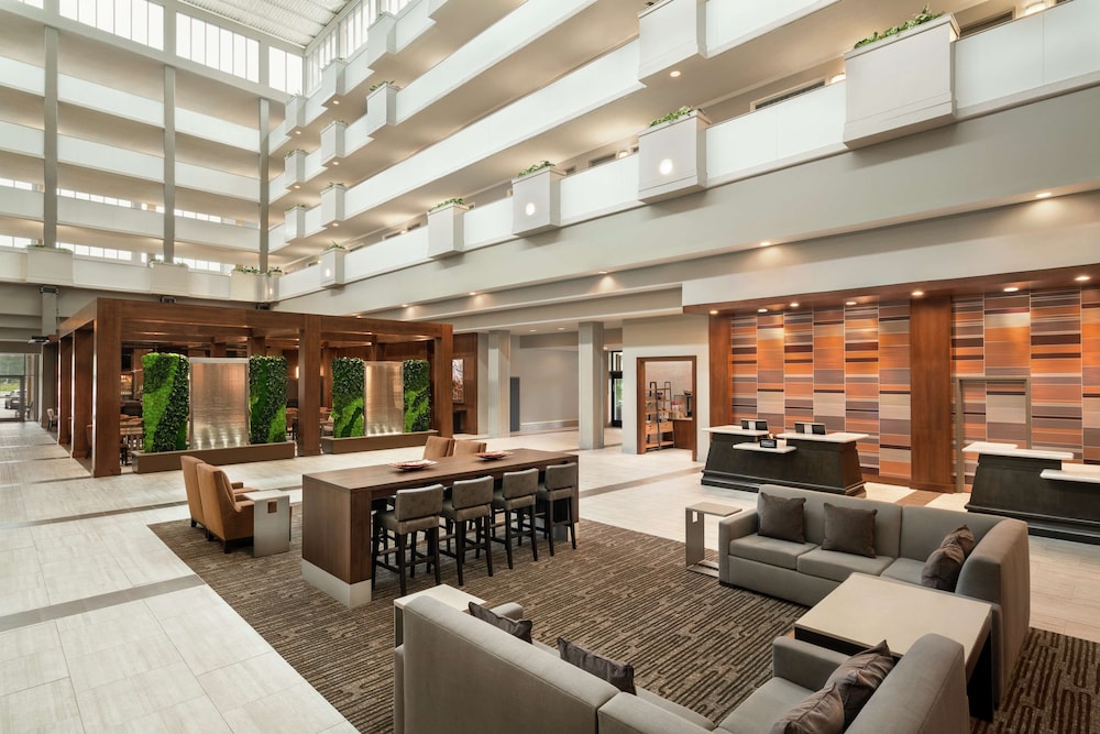 Embassy Suites Brunswick 23/55