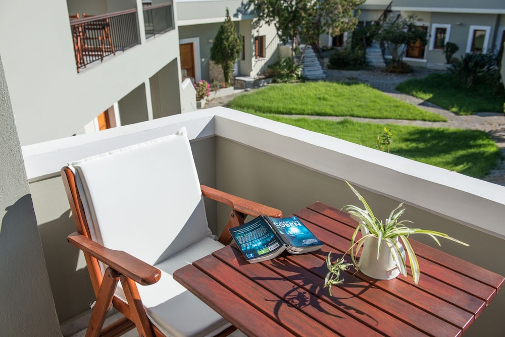 Casa Maria Hotel Apts 49/57
