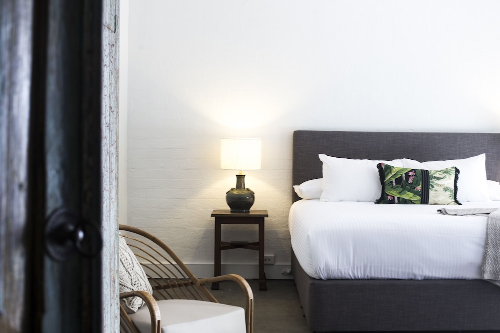 BAY BREEZE BOUTIQUE ACCOMMODATION 17/81