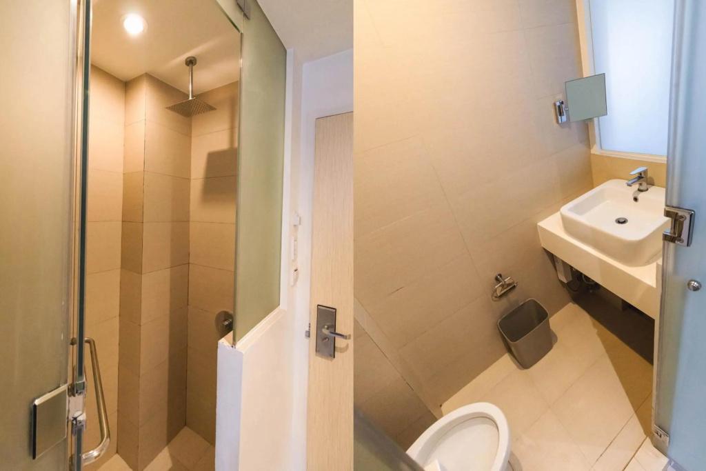 Wow Budget Hotel Cubao 52/54