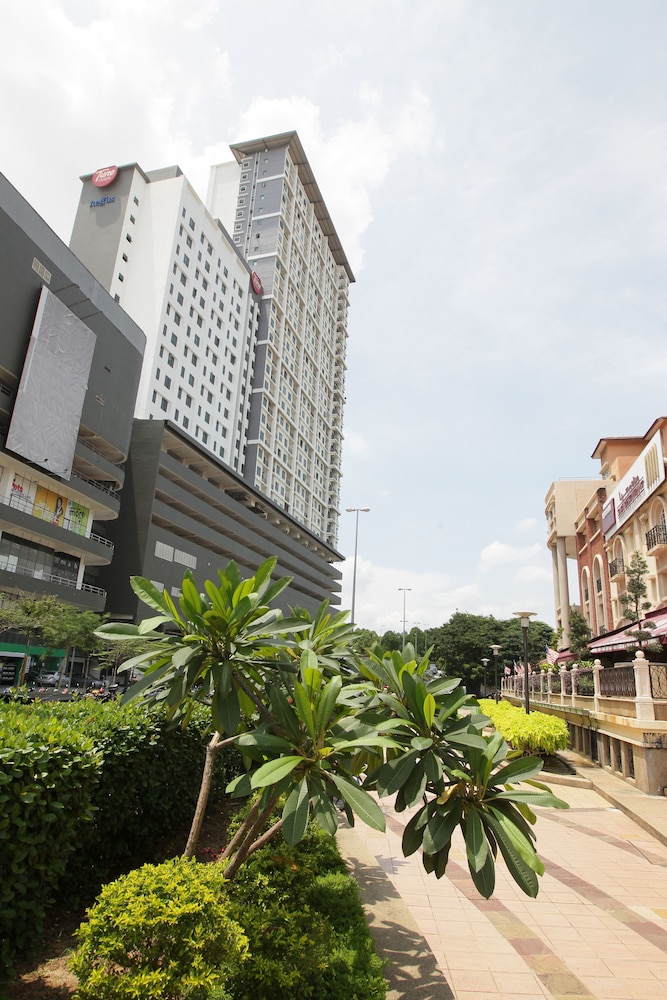 Monaco Hotel Cyberjaya 5/42