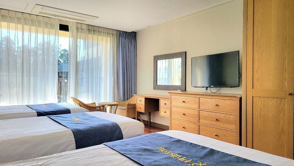 Illeinn Hotel 20/32