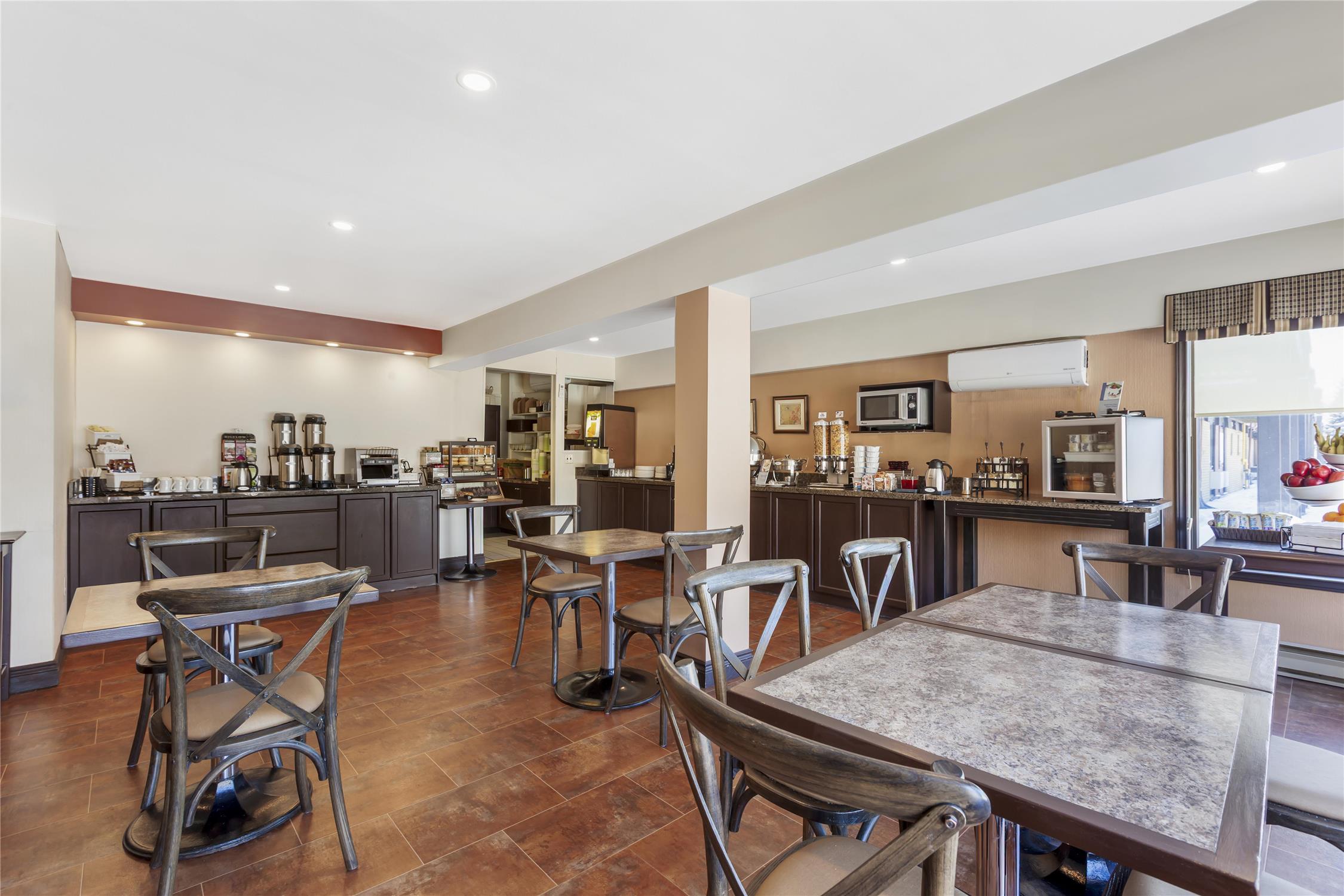 Best Western Plus Otonabee Inn 38/49