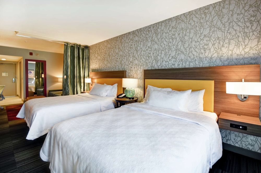 Home2 Suites by Hilton Terre Haute, IN 17/62