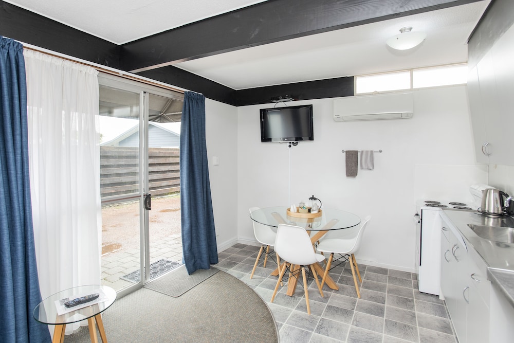 Waikanae Beach Motel 49/76