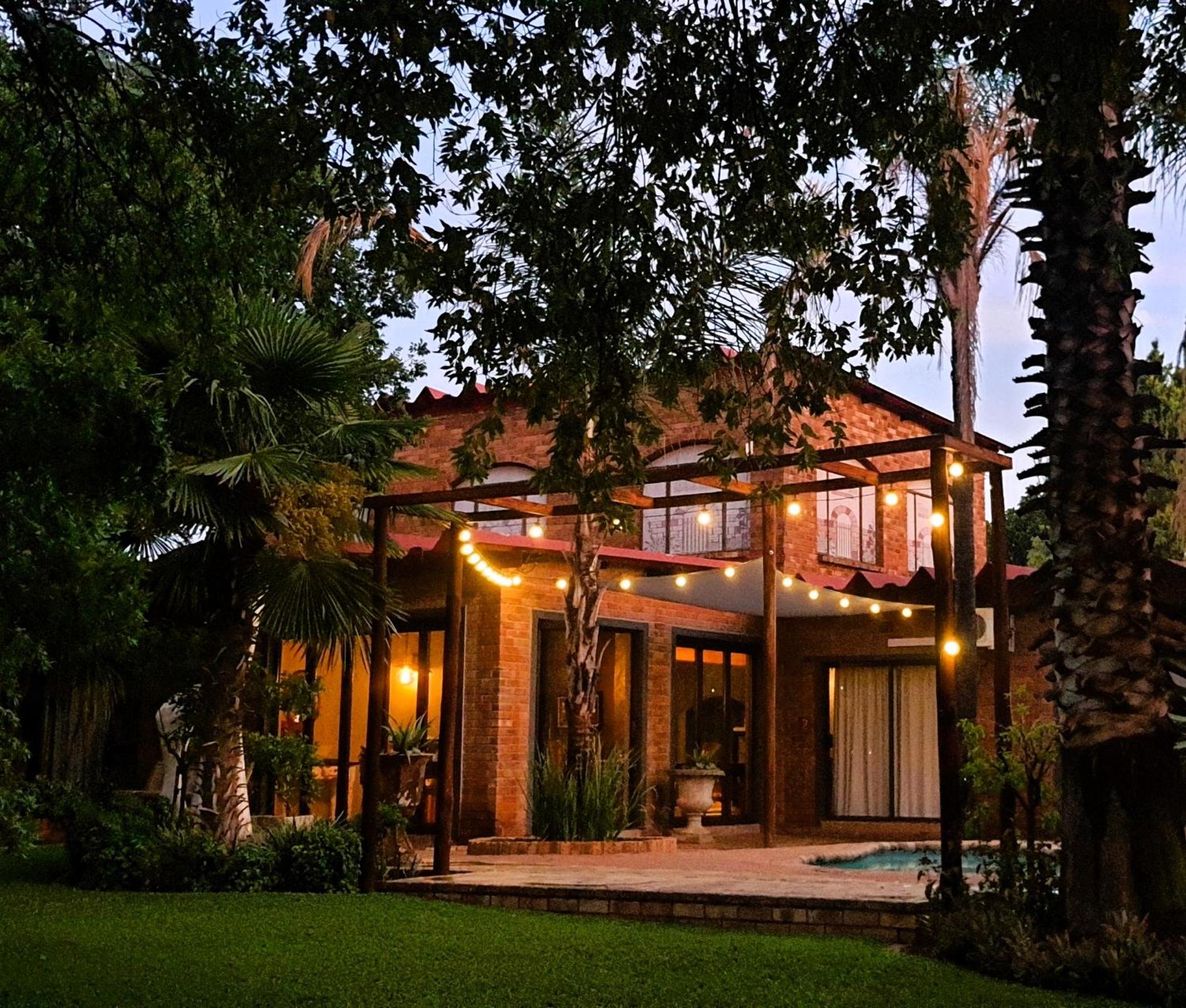 Home Away Guest House 4/34