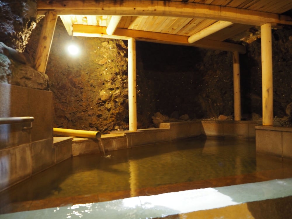 KUSATSU ONSEN OSAKAYA 27/65
