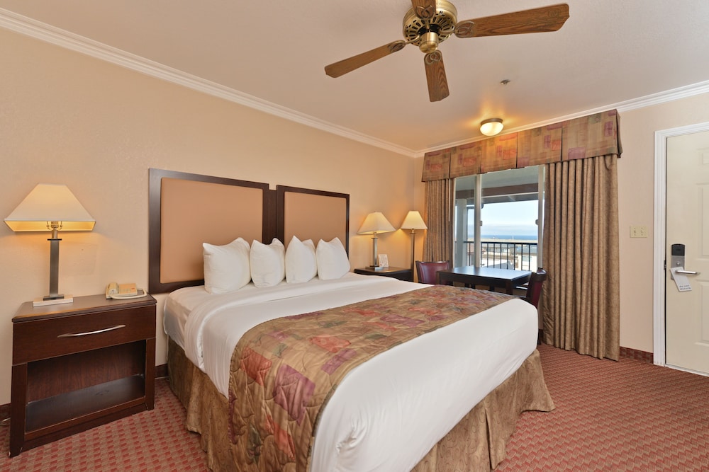 Pacific Shores Inn 17/56