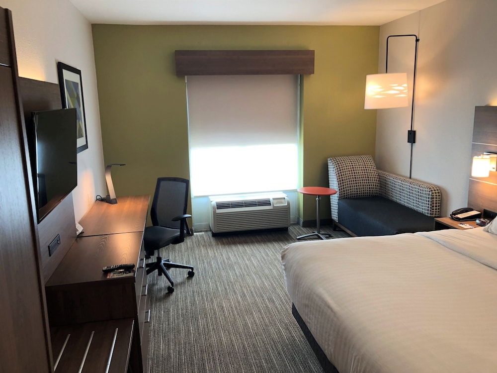 Holiday Inn Express Hotel Suites Jacksonville North Fernandina Yulee 53/68