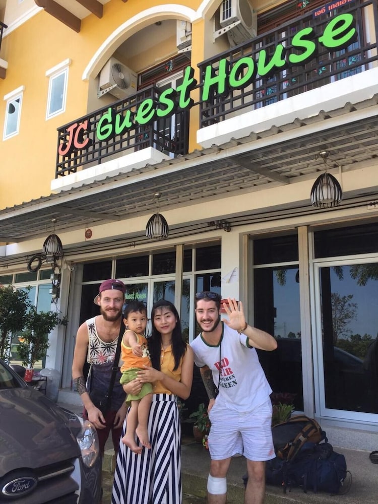 Jc Guesthouse 4/41