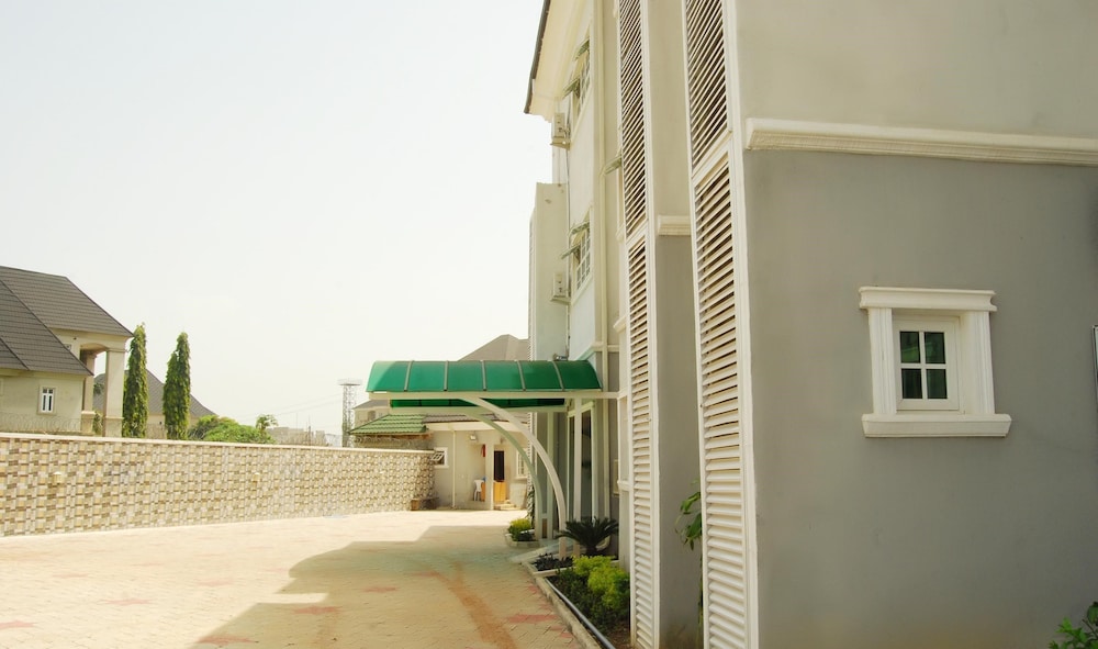 Kifina Emerald Hotel 21/24