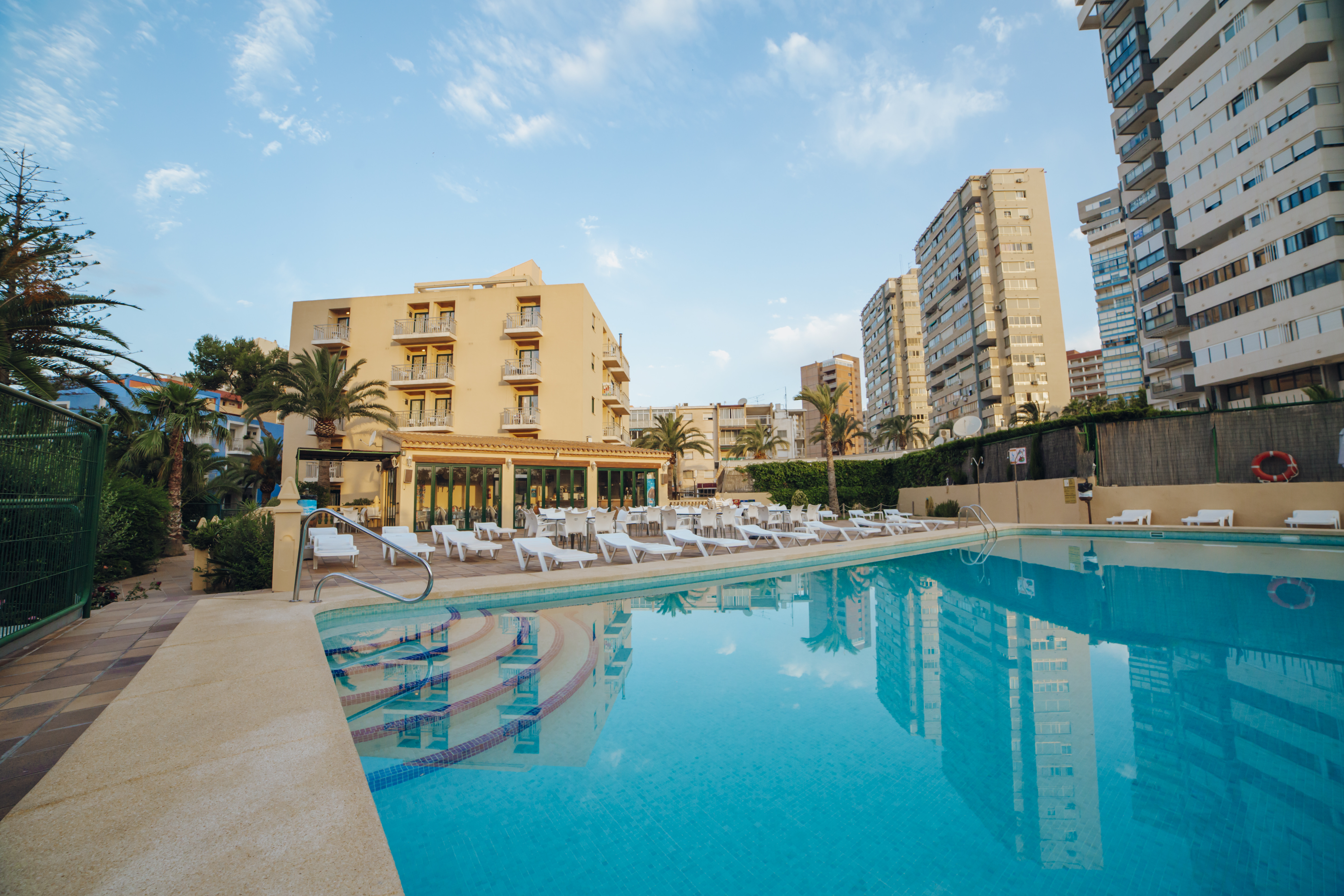 Apartamentos Palm Court 50/55