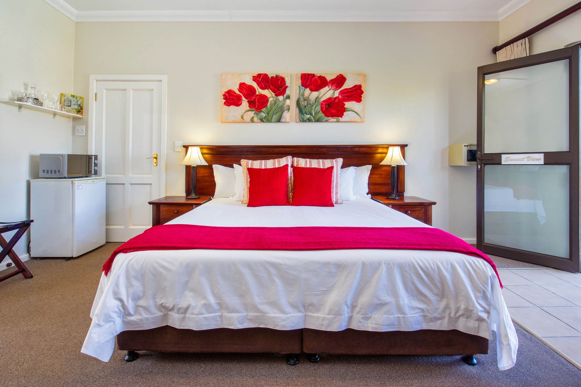 Room, King Bed, Sunset View