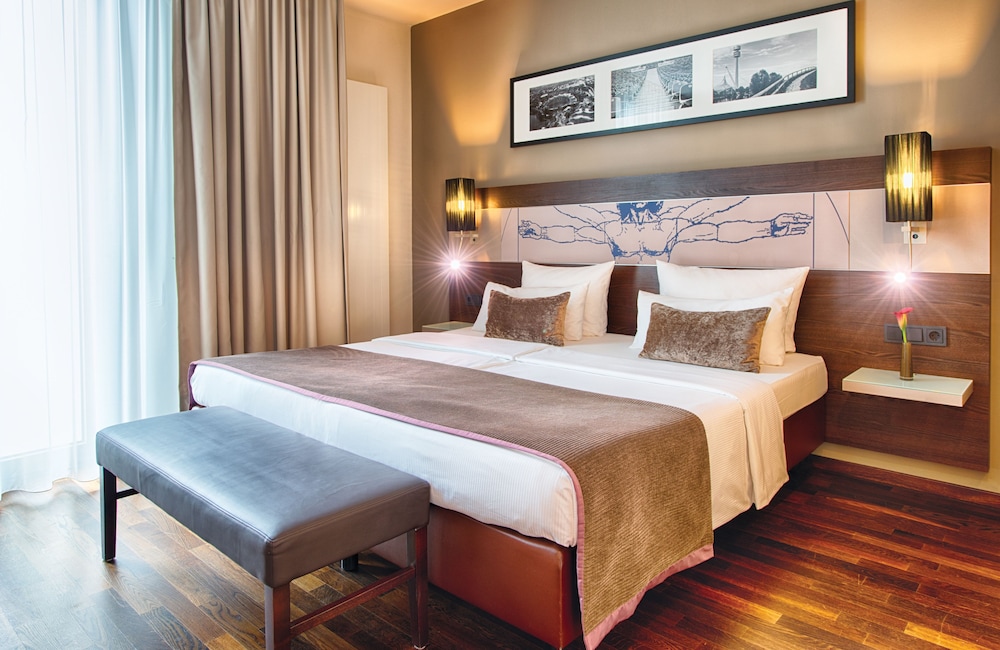 Leonardo Royal Hotel Munich 20/70