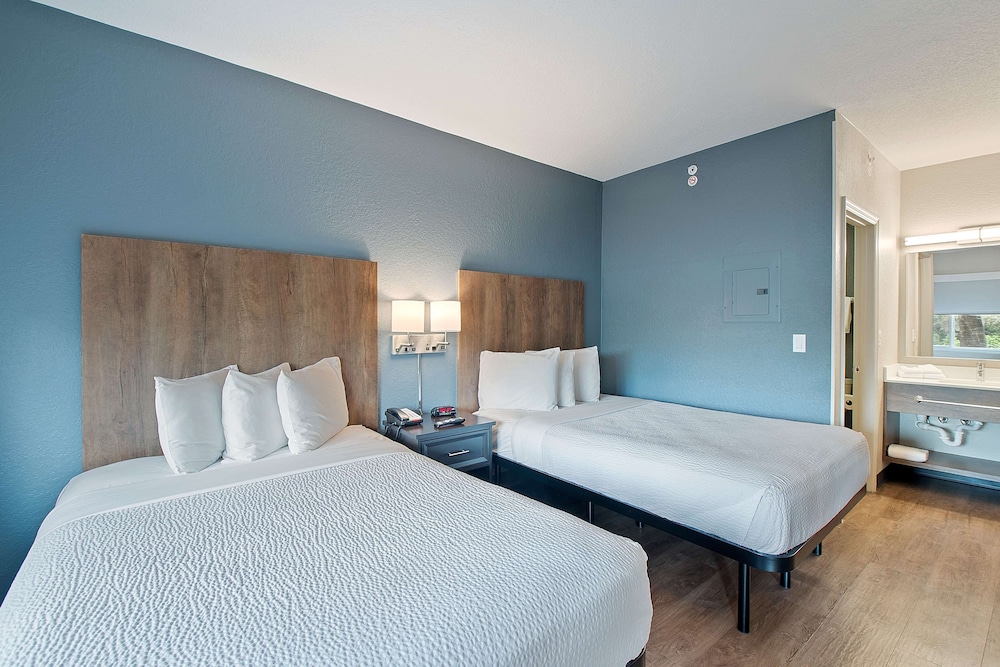 Extended Stay America Miami Airport Doral 25th St 8/56