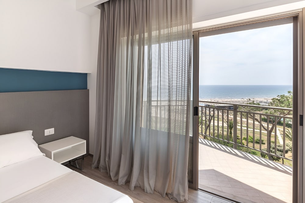 Hotel Serapo 58/58