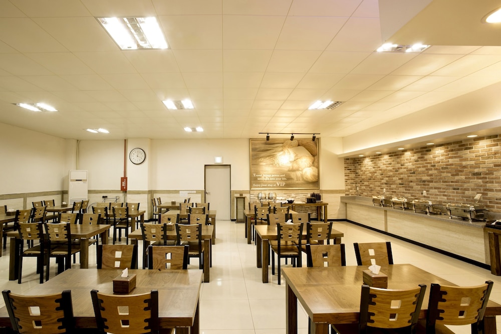 Yeongdeungpo Vip Hotel 43/51