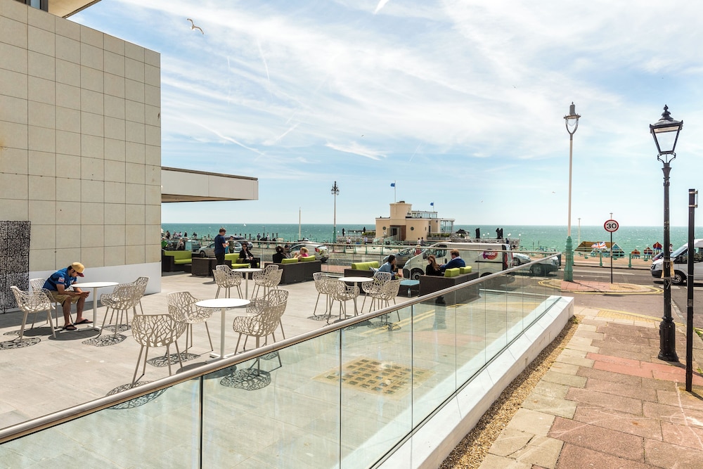 Holiday Inn Brighton Seafront Hotel 35/66