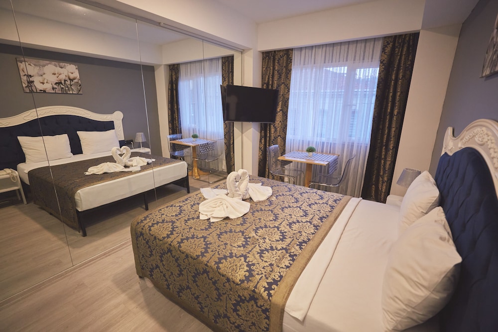 2 BEDROOMS, FAMILY, CITY VIEW, 2 BATHROOMS