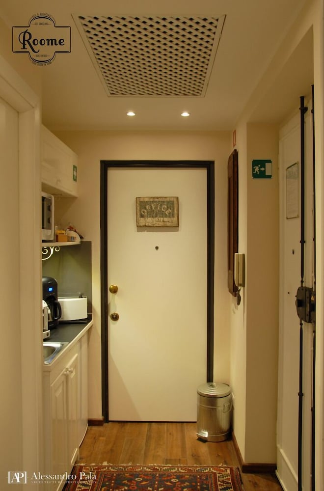 Roome B&B 2/33