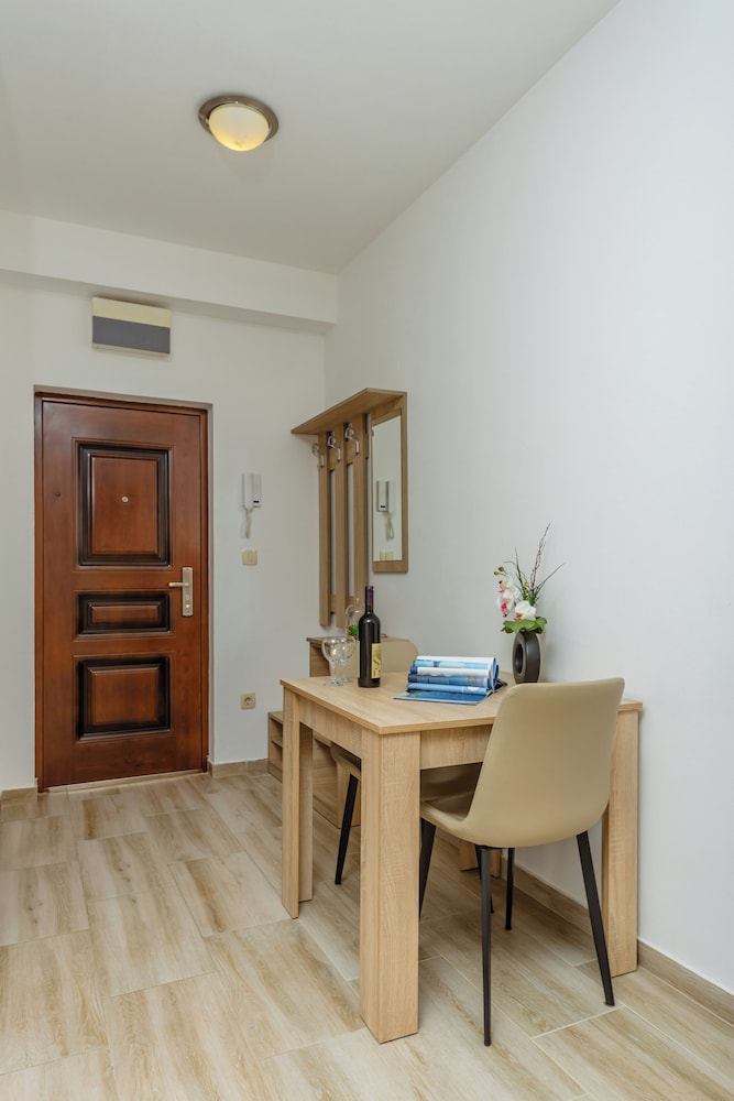 Apartments Arvala 7/46