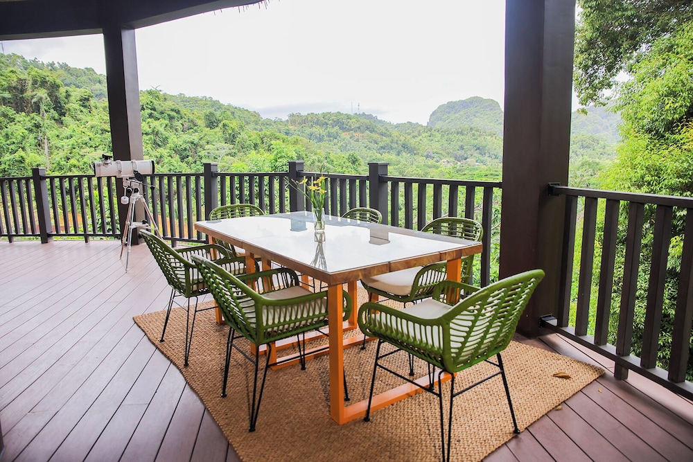 Lihim Resorts 63/75