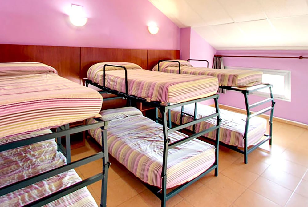 Albergue Jaca 8/44