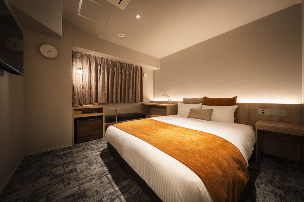 R Hotel Namba South 18/50