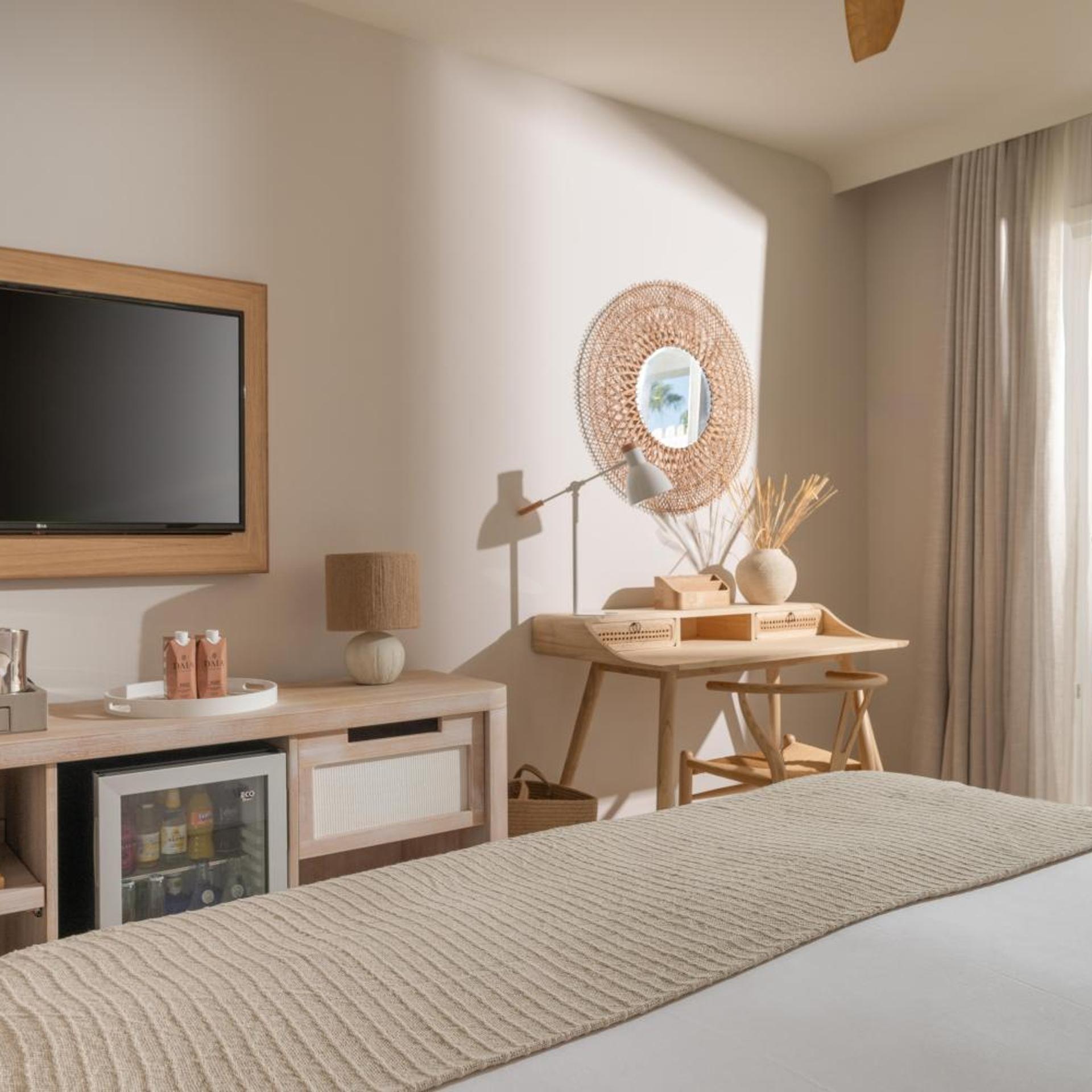 Room, Double or Twin Bed, Side Sea View