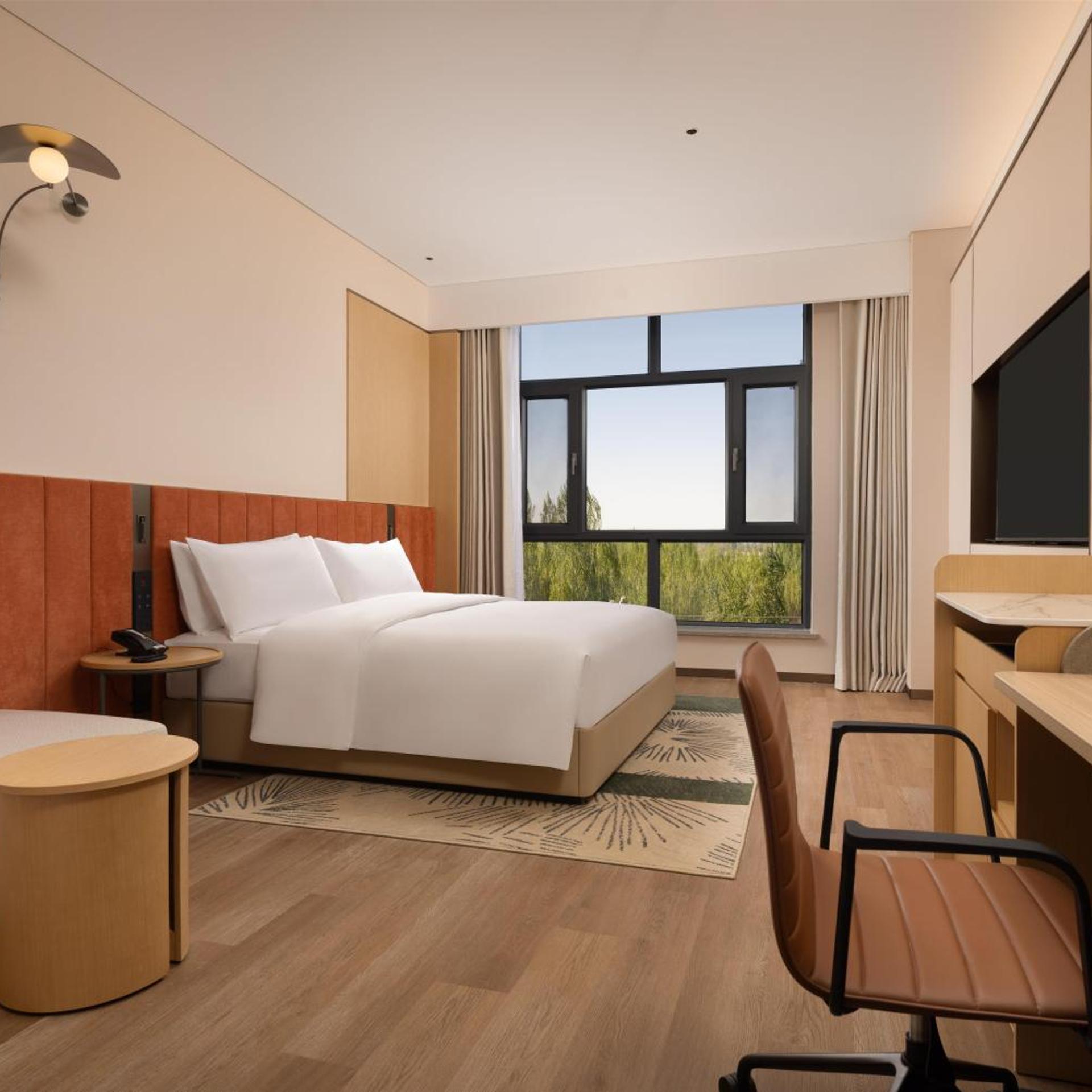 Hilton Garden Inn Jinghe County 30/52