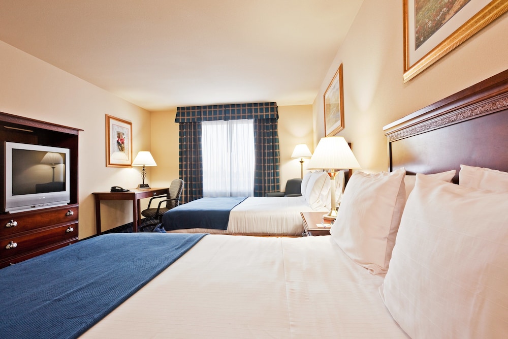 Standard, 2 Queen Beds